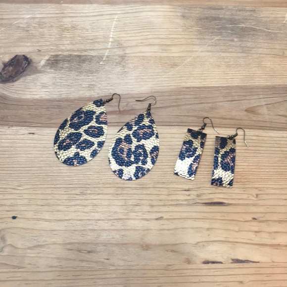 Teardrop and Bar Handmade Leather Leopard Earrings - Picture 1 of 1